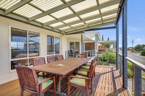 Green Reef Beach House - C Tourism 0