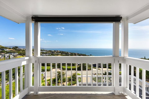 Hampton's Retreat Family Friendly, Water Views, Close To Beach With Heated Pool - C Tourism 2