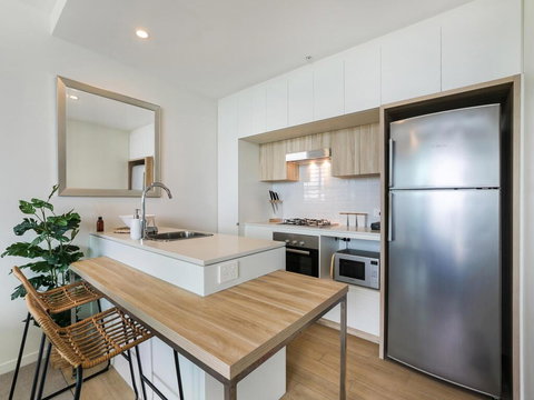 HARBOURSIDE- Hosted By: L'Abode Accommodation - C Tourism 1