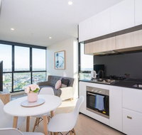 Heart of Crown by Ready Set Host - C Tourism