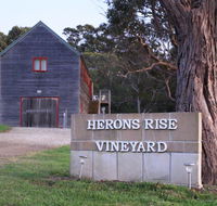 Herons Rise Vineyard Accommodation - C Tourism