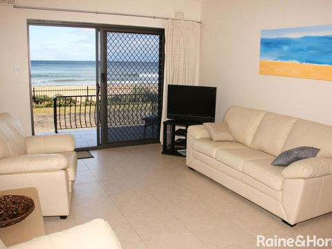 Hi Surf #4 - 4/101 Avoca Drive, Avoca Beach - C Tourism 1