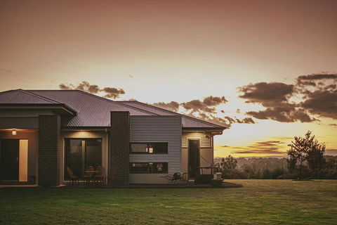 Hillcrest - C Tourism 0