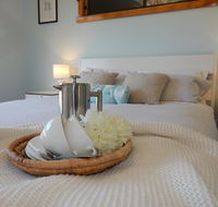Holiday home by the beach in St Helens - C Tourism