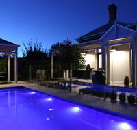 Hollidge House 5 Star Luxury Apartments - C Tourism