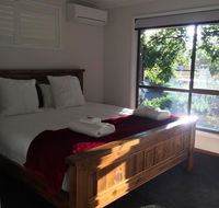Holly House BnB - C Tourism