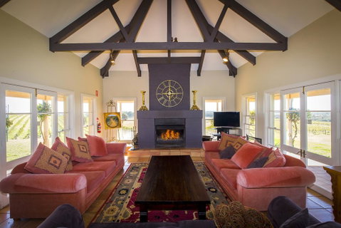 Holman Estate - C Tourism 0