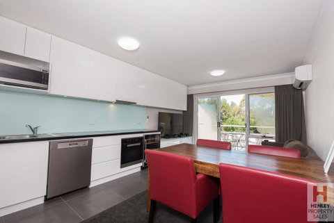 Horizons 518- Modern Apartment On The Lake Jindabyne Foreshore - C Tourism 1