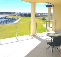 Island Waterfront Getaway - WiFi - C Tourism