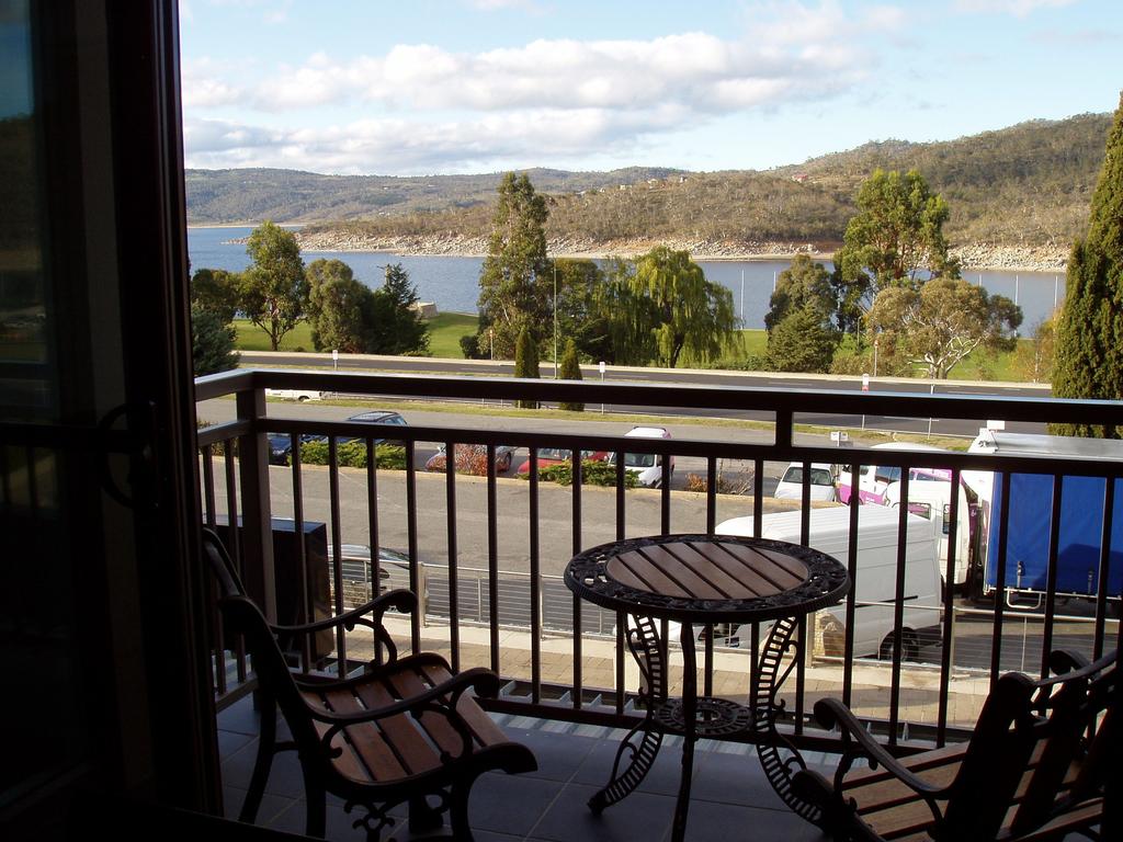 Jindabyne NSW C Tourism