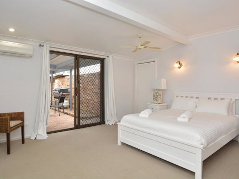 Just Listed Blaxlands Homestead - The Very Best Location In The Valley, Walk To Everything - C Tourism 1