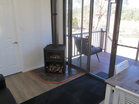 Just Red Wines Cabins - C Tourism 3