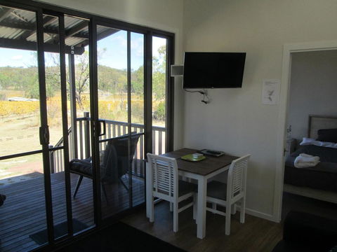 Just Red Wines Cabins - C Tourism 1