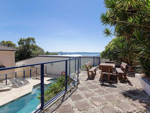 Kallaroo, 3 Kallaroo Street- Great House With Views, Pool, WIFI And Aircon - C Tourism 3