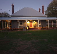 Kings Cottage Uralla - C Tourism