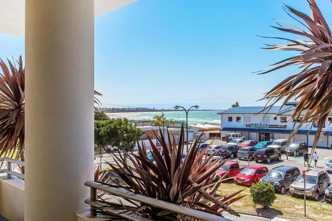 KINGSCLIFF OCEAN FRONT TERRACE 4 - C Tourism 1