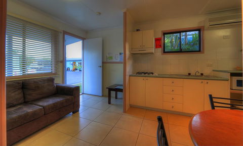 Kurrimine Beach Holiday Park - C Tourism 0