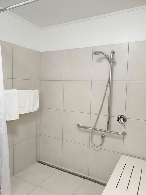 Lake Kawana Accommodation - C Tourism 3