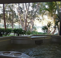 Lake Russell Lakeside Retreat - C Tourism