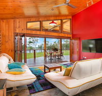 Lake Tinaroo Waterfrontage - C Tourism