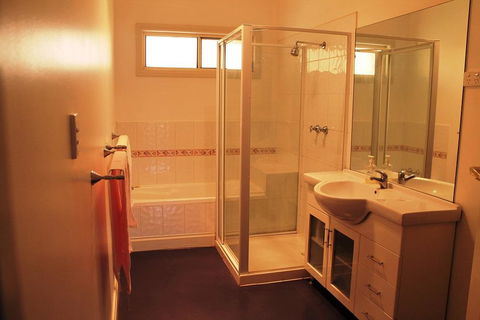 Lake Tyrrell Accommodation - C Tourism 1