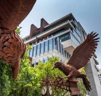 Lake views Central CBD location//FREE WIFINETFLIX - C Tourism