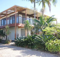 Lakehouse on Oxley - C Tourism