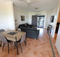 Lakeview Apartments - C Tourism