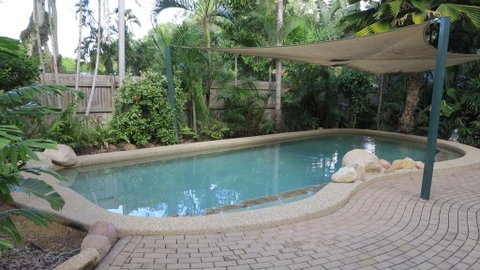 Lemonade 18 Hayles Avenue Arcadia - C Tourism 3