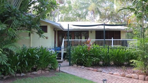 Lemonade 18 Hayles Avenue Arcadia - C Tourism 1