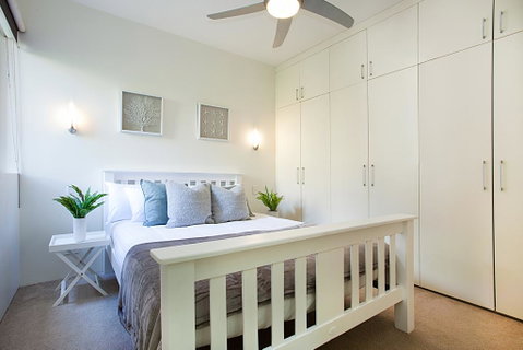 Light And Airy Garden Apartment Steps From Surf - C Tourism 2