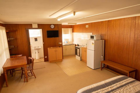 Limestone Cottage - C Tourism 2