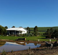 Linger Longer Cottages - C Tourism