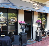 Luxe on Kensington - C Tourism
