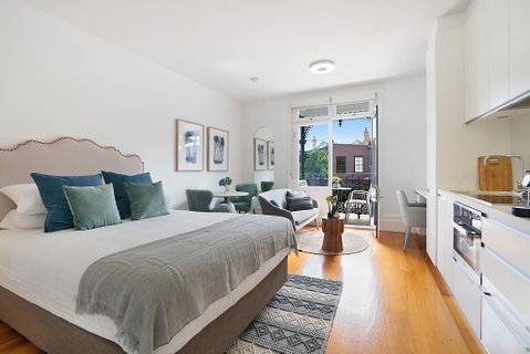 Luxurious Light-filled Studio In Winning Location - C Tourism 1