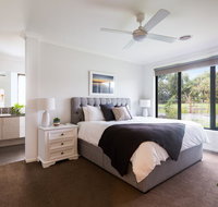 Luxury Escape in Ocean Grove - C Tourism