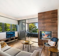 Luxury Hinterland Retreat - Family Suite with Hinterland and Ocean Views - C Tourism