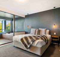 Luxury Spa Retreat with Ocean and Hinterland Views - C Tourism