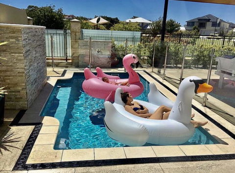 LUXURY VILLA W POOL & SPAS - C Tourism 1