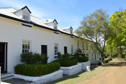 Lythgo's Row Colonial Cottages - C Tourism 0