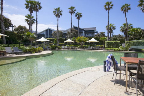 Magenta805 - C Tourism 0