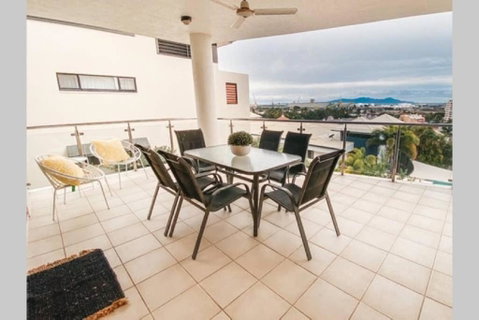 Magnificent Location With Amazing Views - C Tourism 0