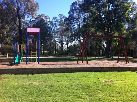Mallacoota's Shady Gully Caravan Park - C Tourism 0