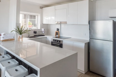 Manly Beachfront Apartment - C Tourism 1