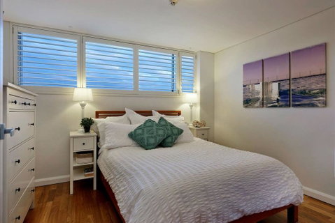 Manly Ocean Beach View Sunrise Harbour View Sunset - C Tourism 3