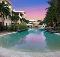 Marina View Apartment - Walk to the Strand - C Tourism