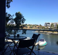 Marina View Apartment on the Maribyrnong River Melbourne - C Tourism