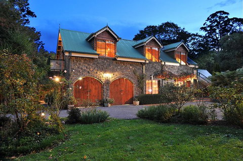 Mary Cards Coach House - C Tourism 0