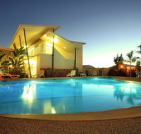 Mayfair Motel - C Tourism