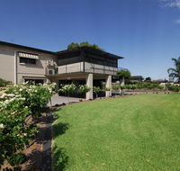 Mayfair Motel - C Tourism